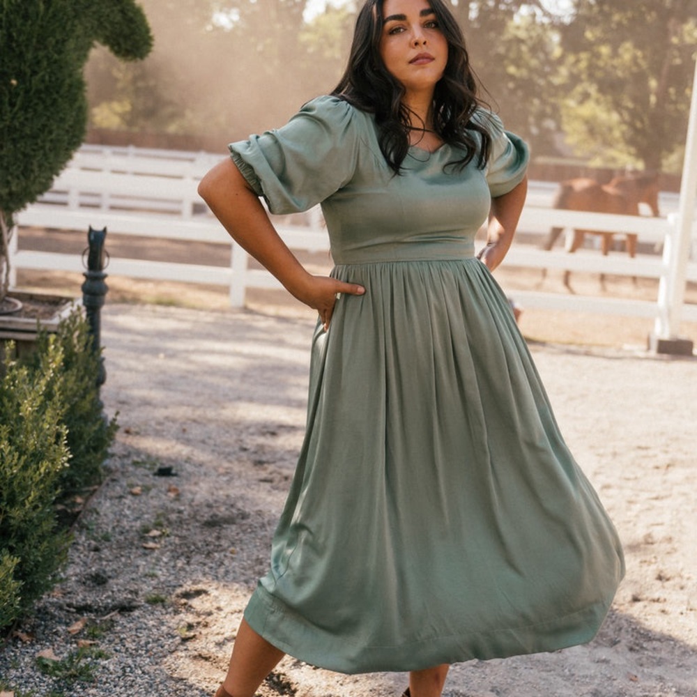 Jessakae Fern Dress in Sage Size Small